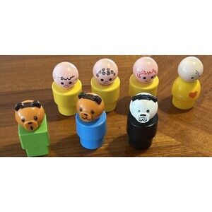 Vintage Fisher Price 1974 Jumbo Little People Lot Of 7 Yellow Family Bears Dog
